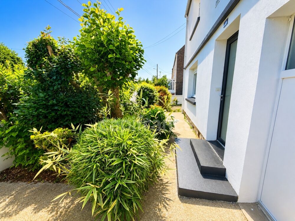 Maison à vendre 6 pièces CARHAIX PLOUGUER (29) DPE C