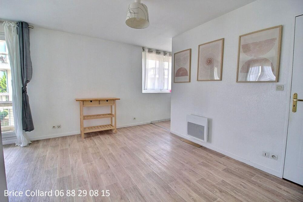 60300 SENLIS Appartement T2 avec balcon, cave et parking