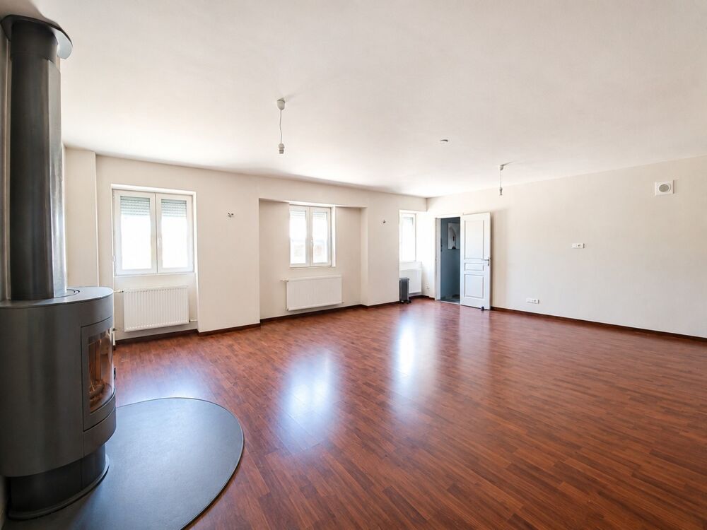 Maison de village 130m² et 62m² de potentiel -3 chambres-Bureau-caves