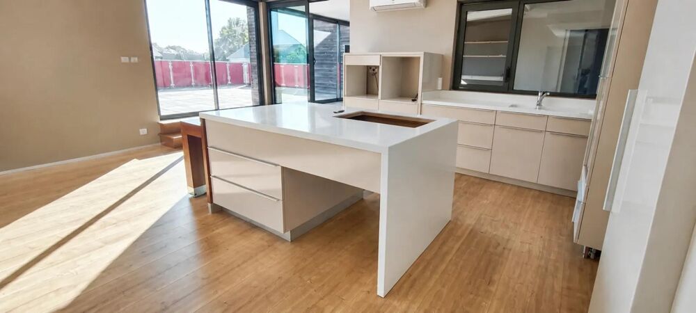 Vente Maison Appartement récent et climatisé de 5 pièces de 210 m² à Ruaudin Ruaudin