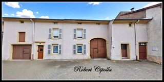  Immeuble à vendre 15 + pièces 1100 m²