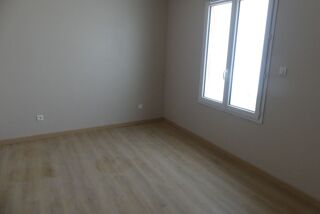  Maison à louer 5 pièces 107 m² Saint genouph