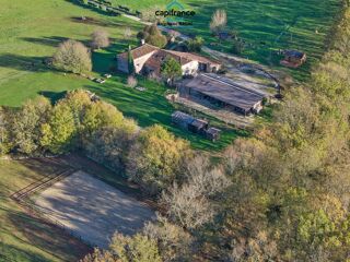  Propriété/château à vendre 8 pièces 220 m²