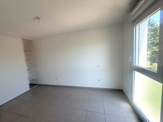  Appartement à louer 3 pièces 62 m²