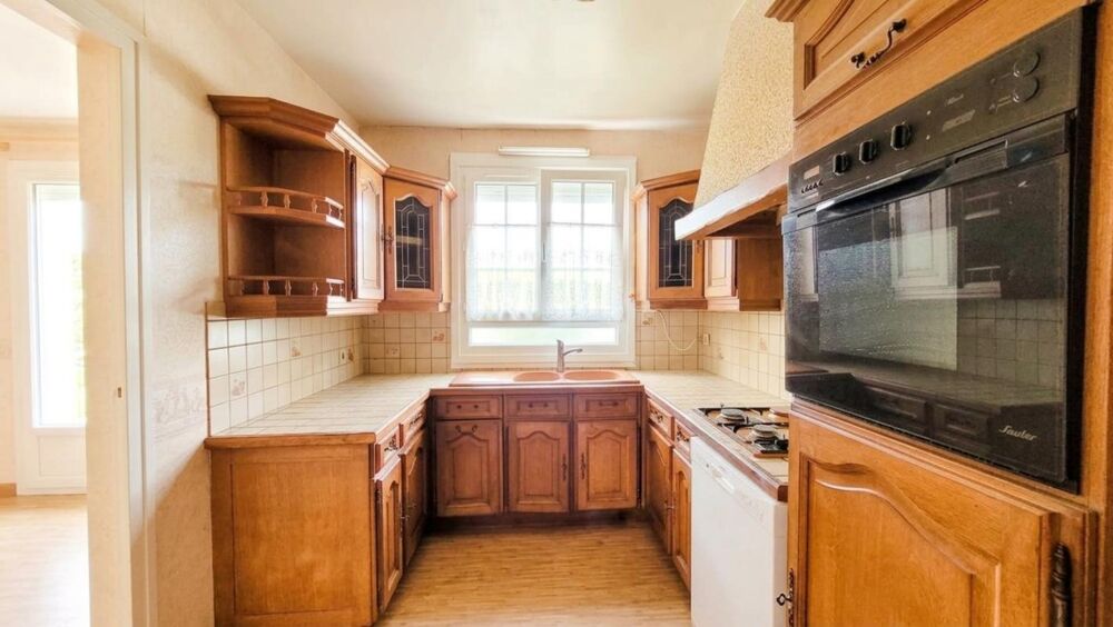Vente Maison BEAUVAIS - 5 CHAMBRES, VIE DE PLAIN-PIED ET JARDIN Beauvais