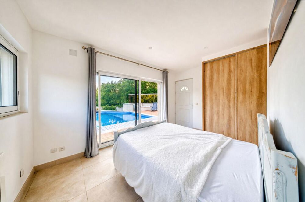 Vente Propriété/Château Demeure de prestige Saint Maximin La Sainte Baume 8 pièce(s) 300 m2 avec piscine Saint maximin la sainte baume