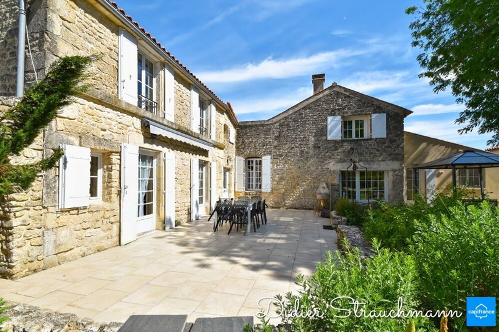 Maison à vendre Maison de caractère proche d'AIGREFEUILLE D'AUNIS (17)
