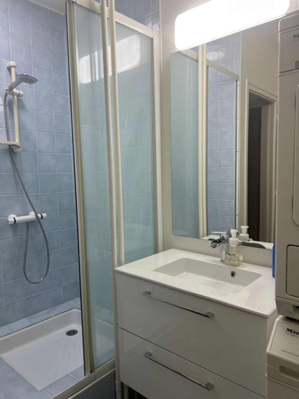 Chambre de 11m2 à louer sur Villeurbanne