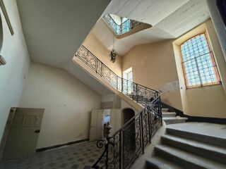  Maison à vendre 15 + pièces 460 m²