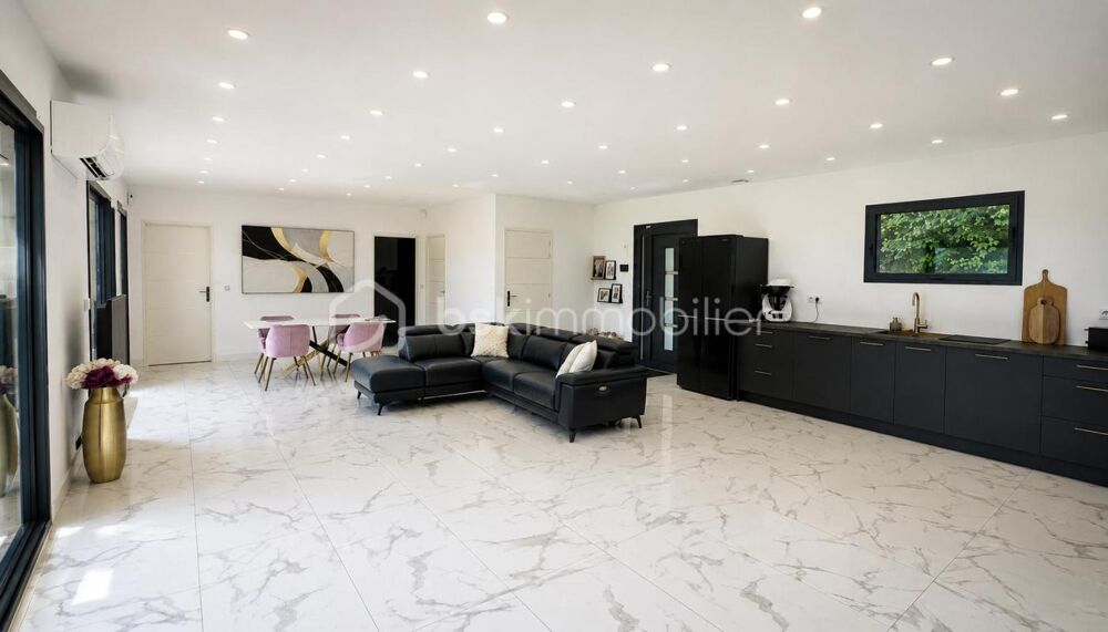 Vente Maison Achat d'une Villa contemporaine RT 2012 de plain-pied – 130 m² habitables + 130 m² aménageables – Piscine – Terrain 1 500 m² Flassans sur issole