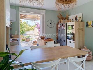 Vente Maison Maison coy entièrement rénovée de 141m2 + Studio indépendant de 22m2 - Terrain paysagé de 420m2 Sete