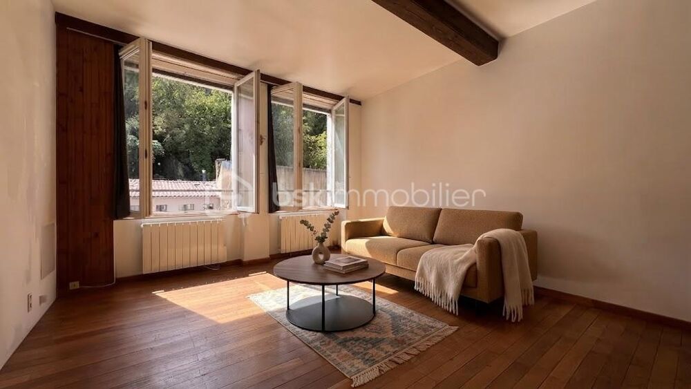 Grand T1 baigné de lumière  Potentiel duplex exceptionnel avec grenier de plus de 30 m²