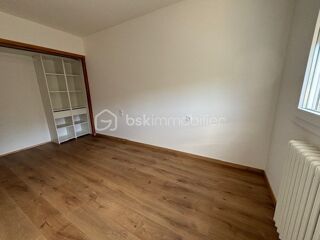  Immeuble � vendre 10 pi�ces 142 m�