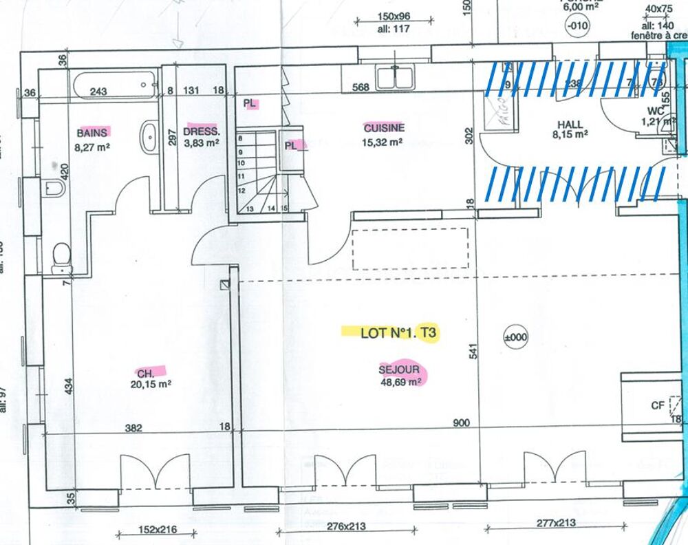 APPARTEMENT 3 pièces 183M² avec terrasse -- Possibilité de redistribution !