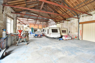  Immeuble � vendre 2500 m�