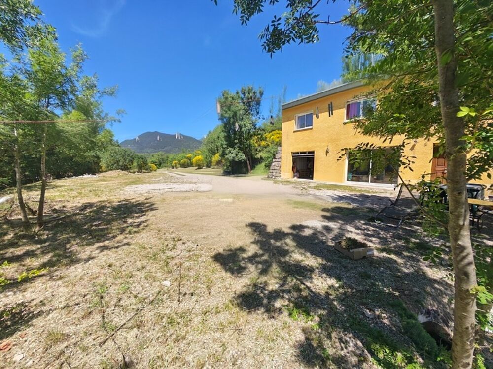 ? Rare ! Villa d'architecte sans vis-à-vis : Séjour XXL, atelier de 30 m² et vue à 180° sur 3300 m² de nature