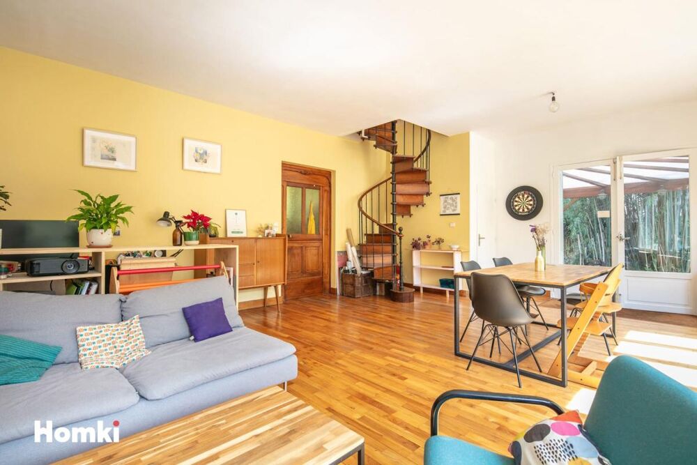 Vente Maison Maison de 226 m² au cœur d'un jardin arboré de 1 500 m² – Fraîcheur, calme et verdure Fontaine