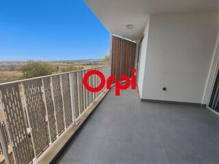  Appartement à louer 3 pièces 86 m²