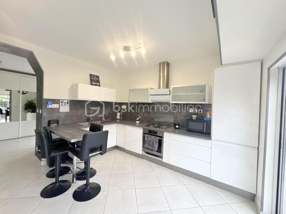 Vente Maison Maison de ville familiale 120 m2 3 chambres avec jardin garage et accès rapide gare Templemars