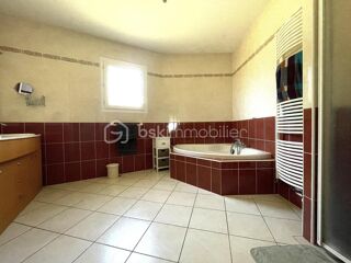  Villa à vendre 5 pièces 146 m²