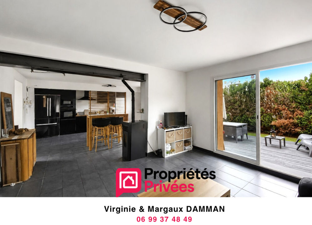 Maison rénovée avec extérieurs en centre-ville