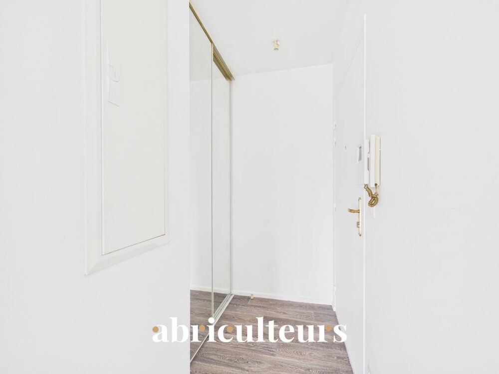 Vente Appartement Survilliers : T2 de 44 m²  lumineux, au 1er étage - Calme, vue dégagée & standing Survilliers
