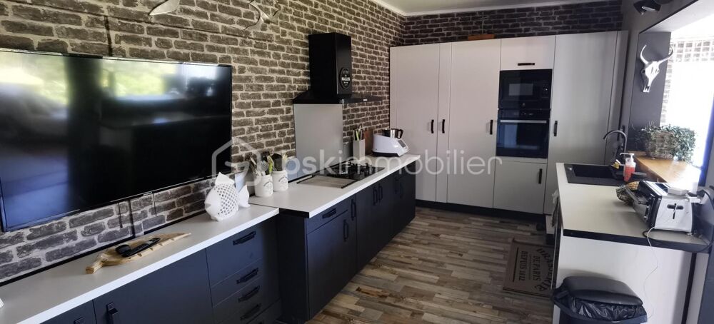 A VENDRE - VILLA SUR DOMAINE - LE BRULE - SAINT DENIS