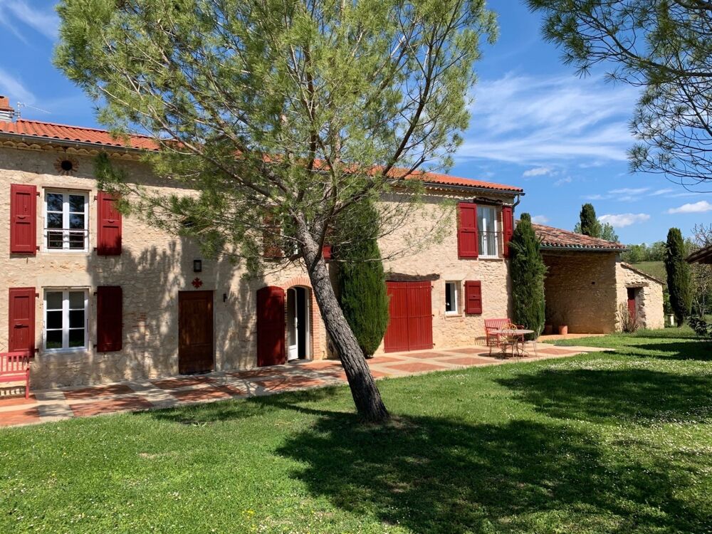 Maison 8 pièces 326 m² · à Fenols · 326 m² · 650 000 €
