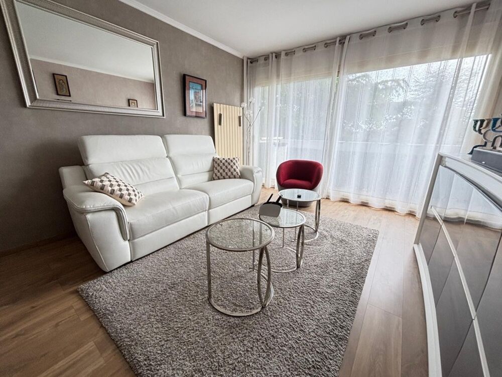 Vente Appartement Appartement à vendre 4 pièces CRETEIL (94), surface 86 m², proche métro et centre commercial Creteil