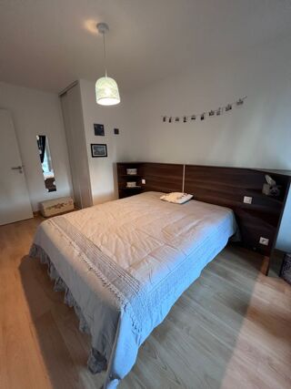  Appartement à louer 4 pièces 90 m²