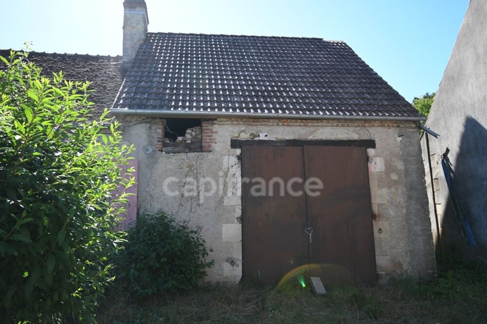 Maisons à restaurer avec grange et jardinets, idéal investisseurs, 6 pièces proche de GUERIGNY (58)