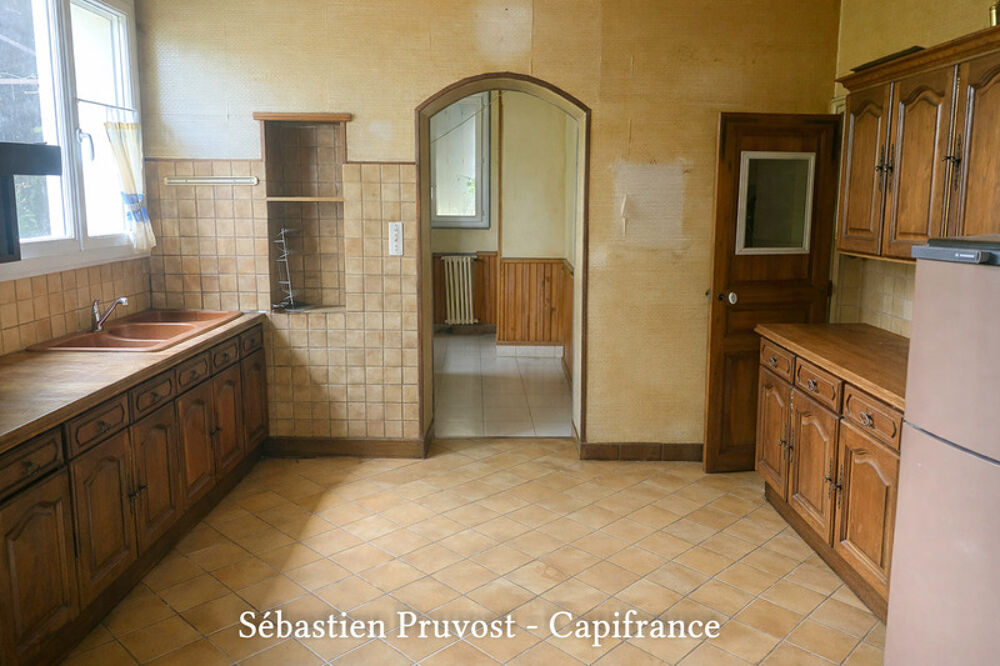 Vente Maison Dordogne (24) Agonac, A vendre Maison 105m2 habitables à rénover à vendre 5 pièces, 4 chambres, terrain 2752m2, garages Agonac