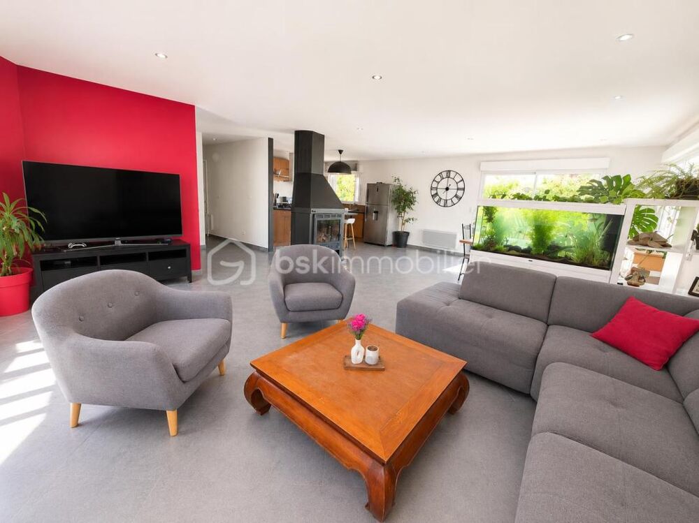 Vente Maison ? Coup de cœur assuré – Maison familiale sur sous-sol complet, piscine et grand jardin Livry louvercy