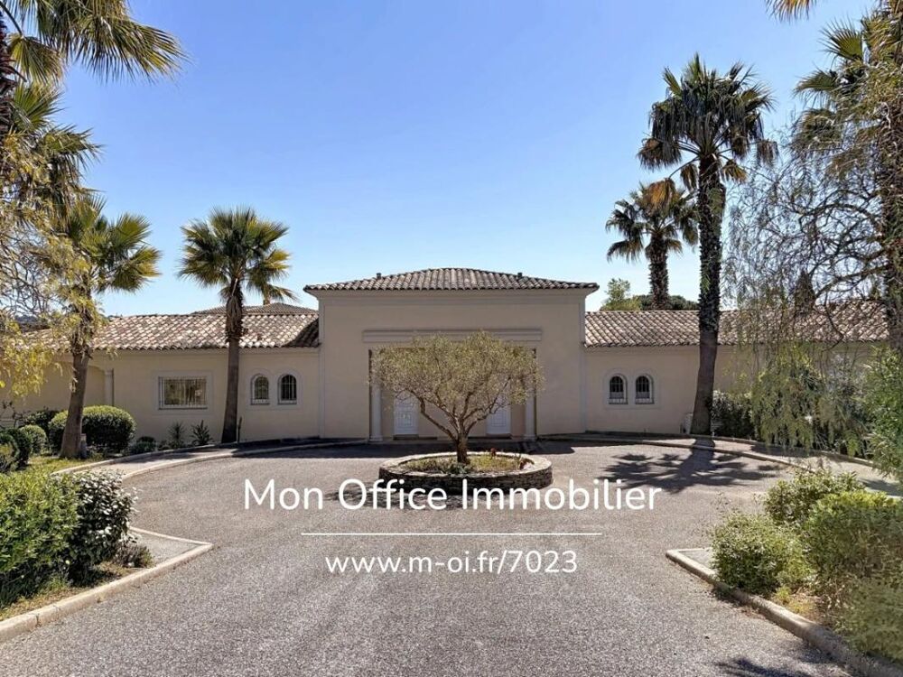 Vente Maison Référence : 7023-LES - MAISON PROCHE CENTRE AVEC JARDIN ET 3 PARKINGS À SAINTE MAXIME Sainte maxime