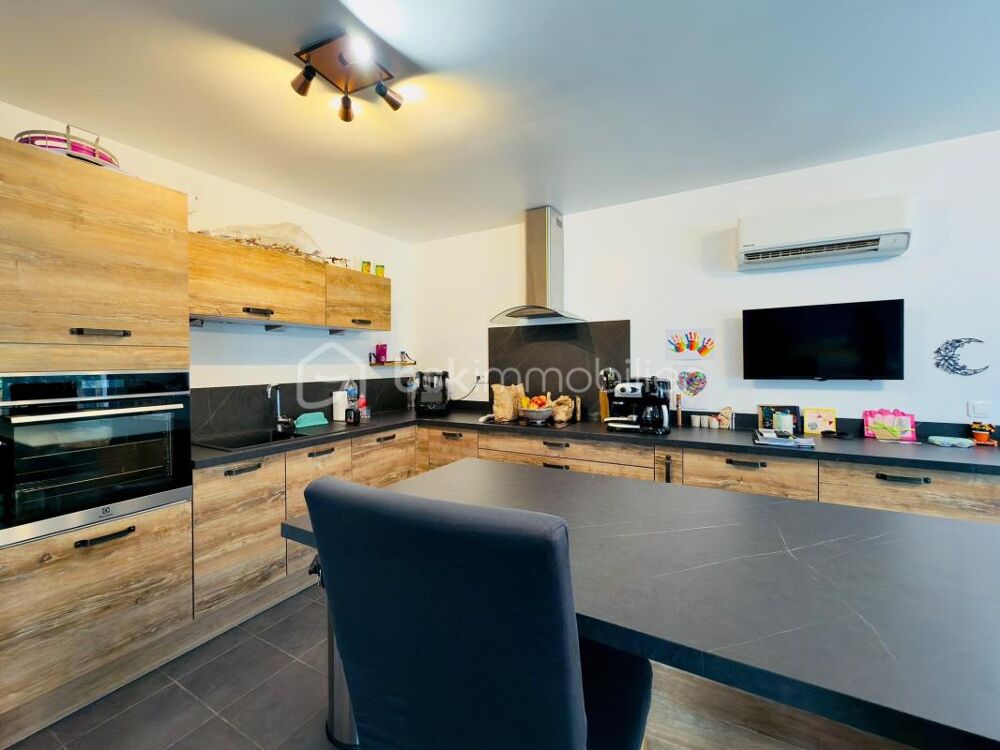 SORGUES  Maison familiale de 150 m²  Autonomie en eau et en électricité  Piscine, spa, suite parentale et fort potentiel d'év