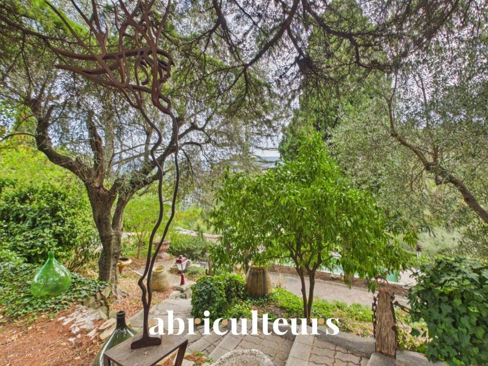 Vente Maison Propriété d'artistes à fort potentiel au cœur de 1,4 ha de verdure en vente à  Cantaron (06340) Cantaron