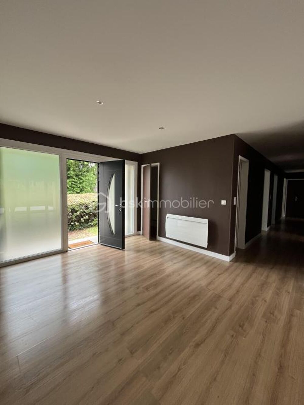 MAISON DE PLAIN PIED, 4 CHAMBRES, BEL ESPACE À VIVRE, JARDIN