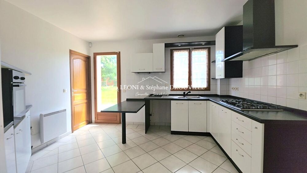 PROCHE EPERNON MAINTENON - RAVISSANTE MAISON FAMILIALE de 155 m² - 5 CHAMBRES