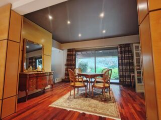  Propri�t�/ch�teau � vendre 12 pi�ces 334 m�