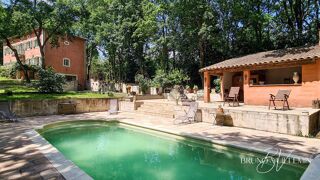  Maison à vendre 8 pièces 206 m²