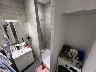  Immeuble � vendre 3 pi�ces 401 m�