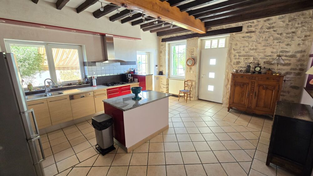 Maison en pierre de 164 m² avec jardin et double garage - Proche de Chalon-sur-Saône (Saône et Loire)