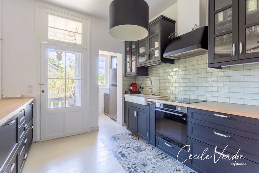 Vente Maison Maison à vendre 8 pièces 200mé BERGERAC (24) Bergerac
