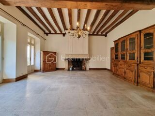  Maison  vendre 7 pices 222 m