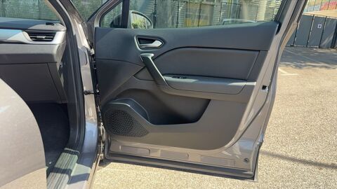 Captur 1.3 TCe 140 Mild Hybrid EDC7 Intens - Automatique Entretien 2022 occasion 13016 Marseille