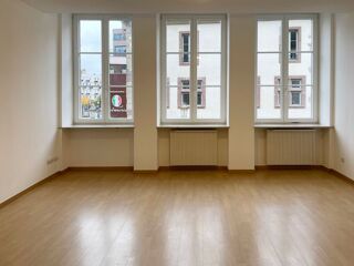  Appartement � louer 4 pi�ces 82 m�