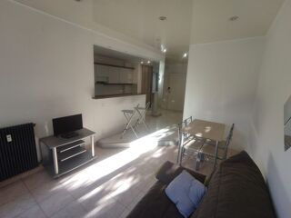  Appartement à louer 1 pièce 34 m²