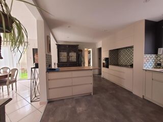  Maison à vendre 9 pièces 192 m²