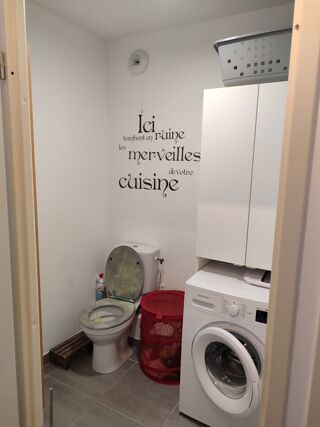  Appartement à louer 3 pièces 70 m²