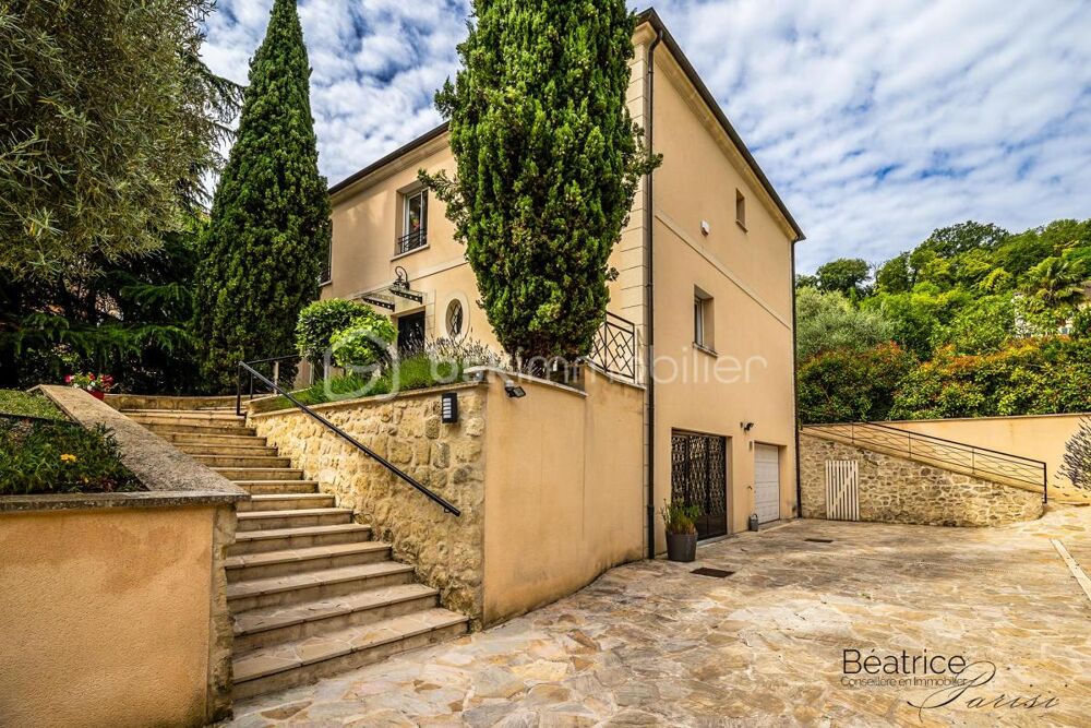 à vendre  Propriété/château Médan (78670)